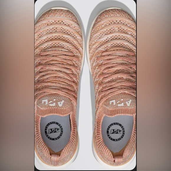 APL TechLoom Wave Women’s Sneakers - Picture 12 of 16